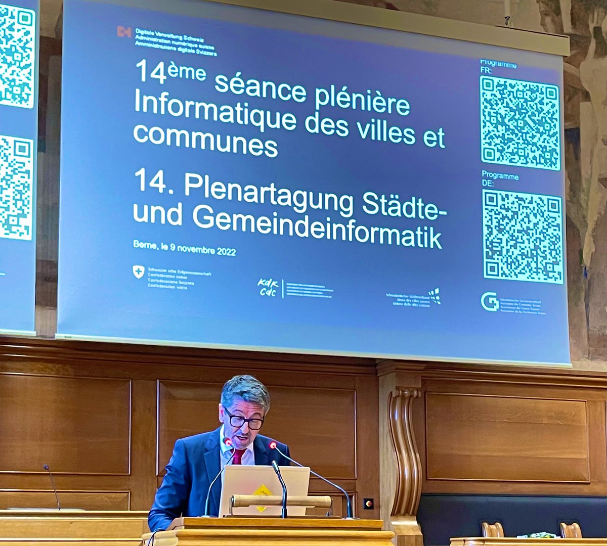 Heute findet die 14. Plenartagung Städte- und Gemeindeinformatik mit Schwerpunktthema “IT-Infrastrukturen im Wandel” statt. 

La 14ème séance plénière Informatique des villes et communes avec le thème principal “Les infrastructures informatique en mutation” a lieu aujourd’hui.