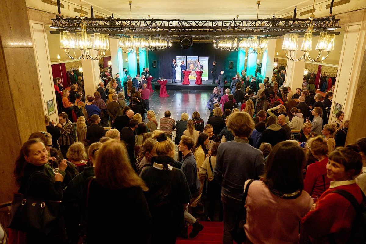 Gestern Abend eröffnete die 32. euro-scene Leipzig im Schauspiel Leipzig mit einem richtungsweisenden Gastspiel von Starchoreograf Jan Martens aus Flandern.
#stadtleipzig #kulturleipzig #kulturverbindet #euroscene #euroscene2022 #schauspielleipzig #tanz #theater

Fotos: Tom Dachs