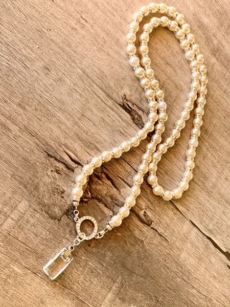 BornMystics's tweet photo. Laura Handmade Faux Pearl 31" Necklace with Swarovski Elements Crystal Pendant
https://t.co/yoVL3nWVRq -OR- Click the link in bio to shop! https://t.co/noDjwMwMFf
