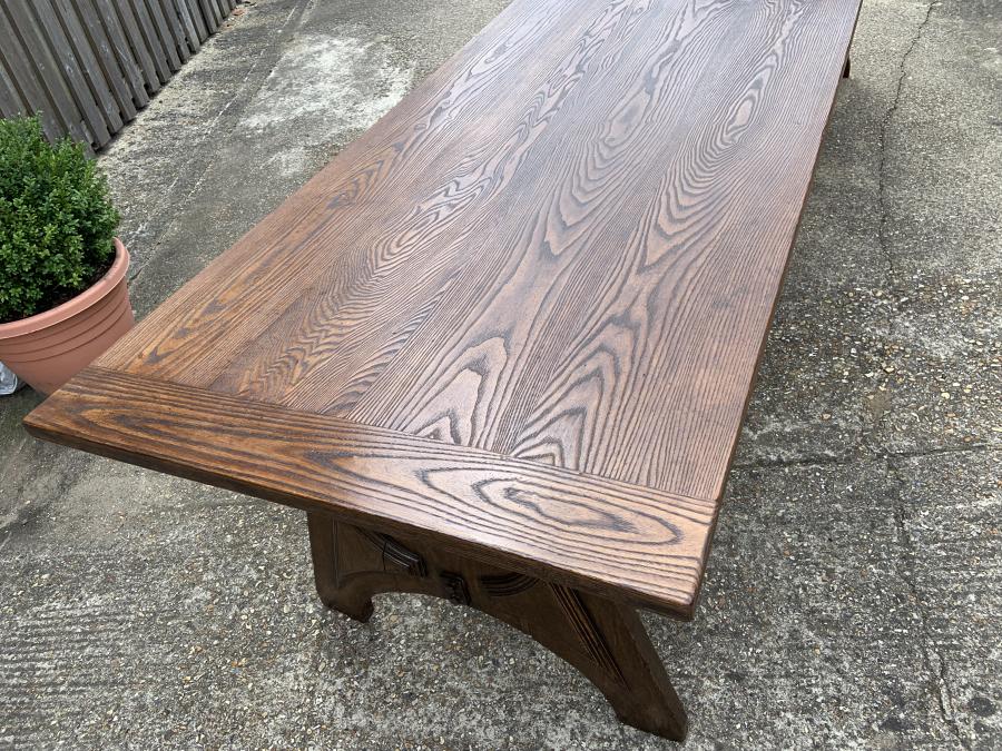 AntiqueTables1's tweet image. A large monastery table reputedly from Basilica de St Quentin, with a later four plank textured top on pierced and angled trestle ends. 

bit.ly/3fTdRcv

#monasterytable #antiquemonasterytable #antiquediningtable #antique #furniture