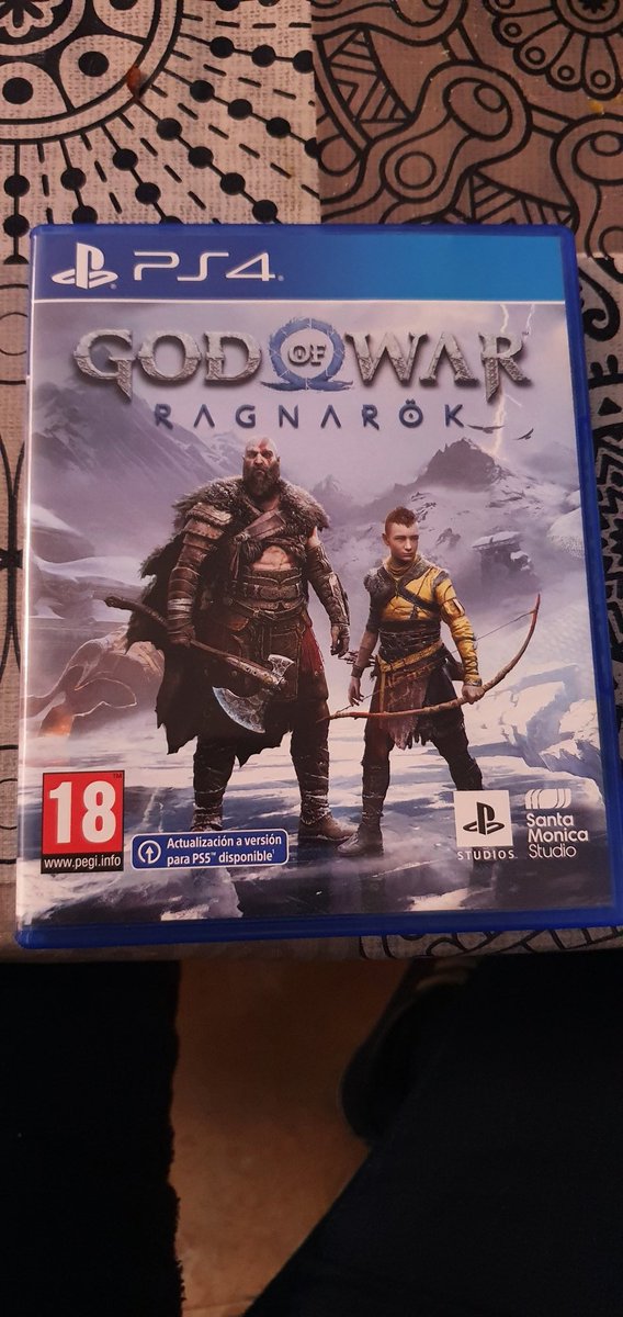 MaryAmo45577608's tweet photo. Por fin es mío!! Y tengo  una mujer maravillosa que me a dado el día libre con el niño  para poder jugarlo @LilithFal 😍 es o no la mejor? https://t.co/he2mCyWr91