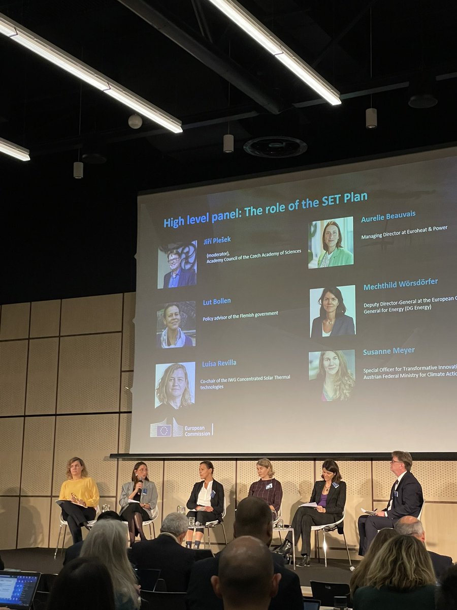 AndrejMisech's tweet photo. Really refreshing to see all women panel discussing the role of the SET Plan at the #SETPlan20022 conference! Well done @EU2022_CZ #energy #technology #innovation https://t.co/TQ3cE2Cvhf