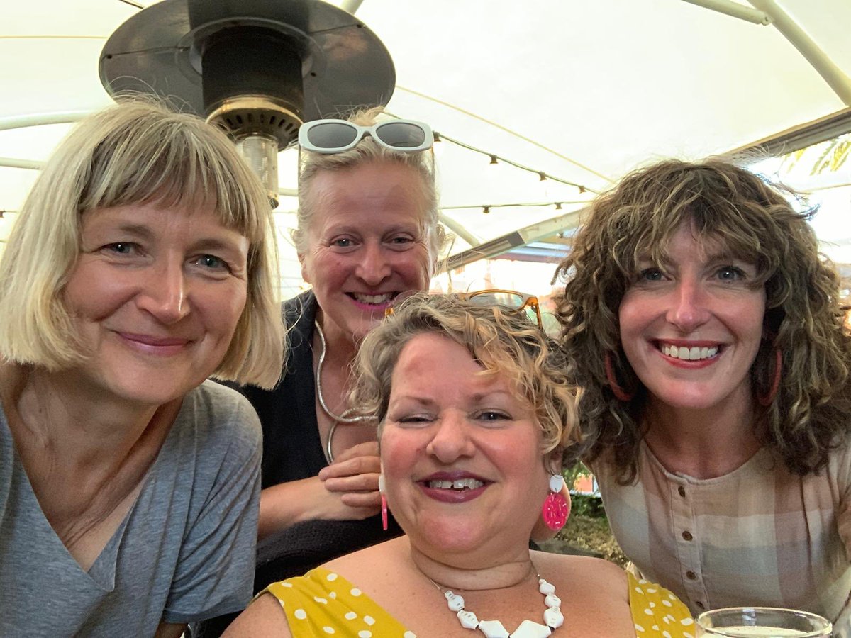 Reunited with the awesome <a href="/AgentBowditch/">Caroline Bowditch</a> and <a href="/JodeeMundy/">Jodee Mundy OAM</a> and of course my darling @jenidraper in Melbourne. It may have been 12 years since we saw each other but it felt like yesterday. We put the world to right. Of course we did!