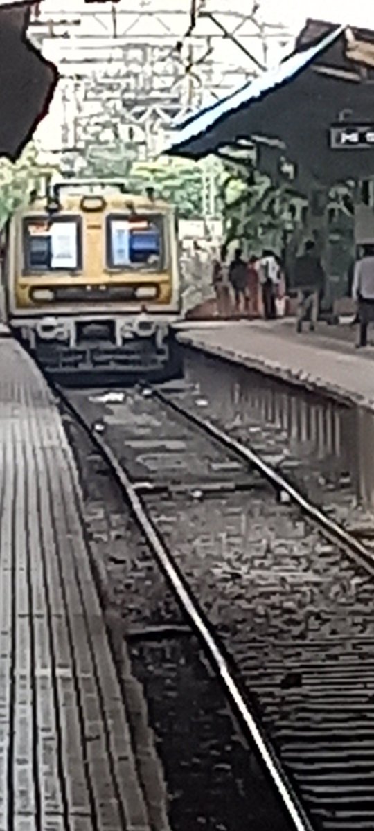 <a href="/AshwiniVaishnaw/">Ashwini Vaishnaw</a> <a href="/RailMinIndia/">Ministry of Railways</a> <a href="/IR_CRB/">RB CRB</a> <a href="/PassengerIndian/">INDIAN RAILWAY PASSENGER ASSOCIATION</a> <a href="/GM_CRly/">GM Central Railway</a> <a href="/drmmumbaicr/">DRM Mumbai CR</a> CSMT Pf No. 2  Mumbai Suburban Loco Pilot  Just Now Saved the one Old Passenger live to Stop Train Railway Passenger Foundation Very Apriciat Thank you very much