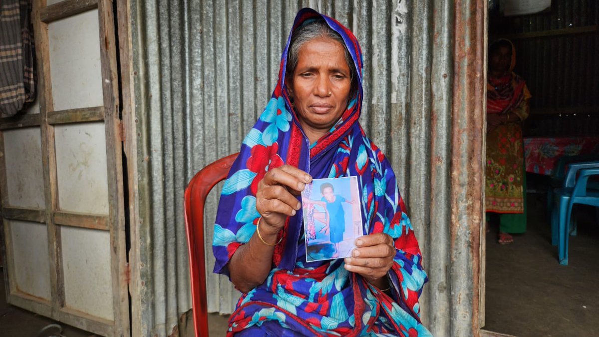 'My daughter had a fever that lead her to death. We could not even bury her properly as it was flooded everywhere'
At #COP27 and beyond, we need #DisabilityInclusiveClimateAction to ensure that people with disabilities & older people are not left behind
👉hrw.org/news/2022/11/0…