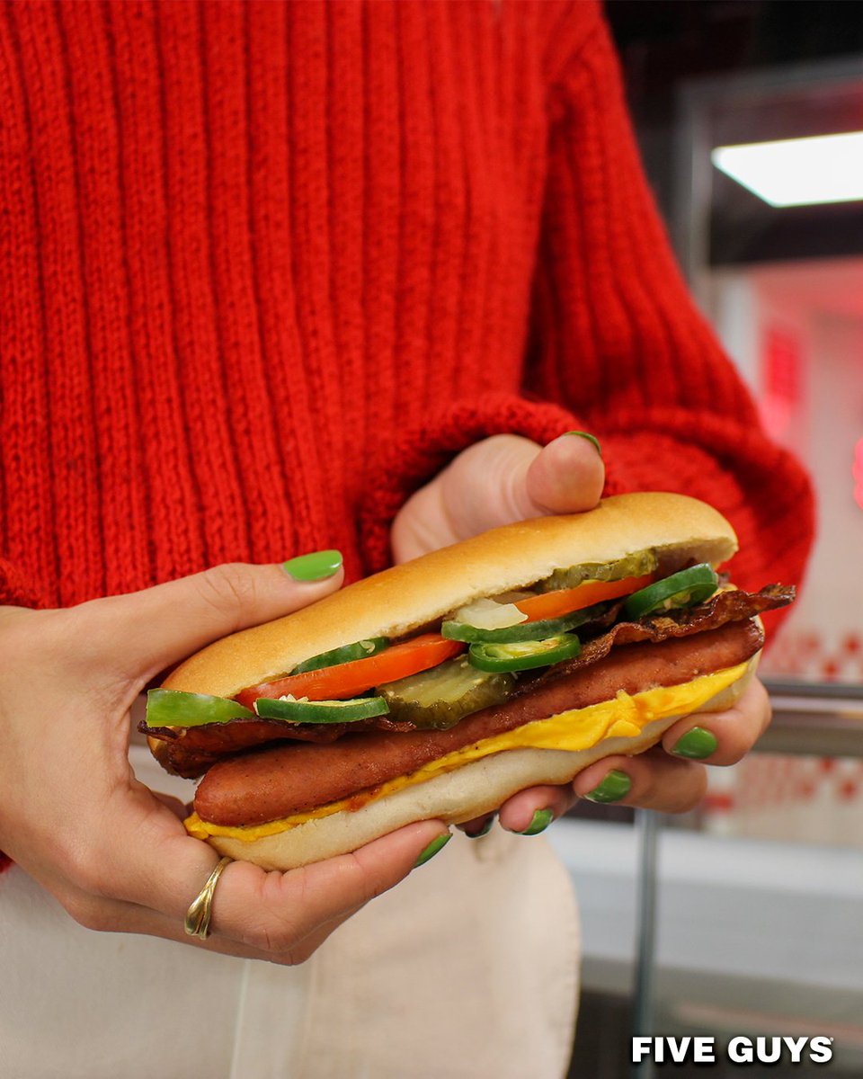 Qui est chaud pour un hot-dog vraiment hot ? 🔥
Go venir tester notre hot-dog au bœuf supplément Jalapenos ! 🌶