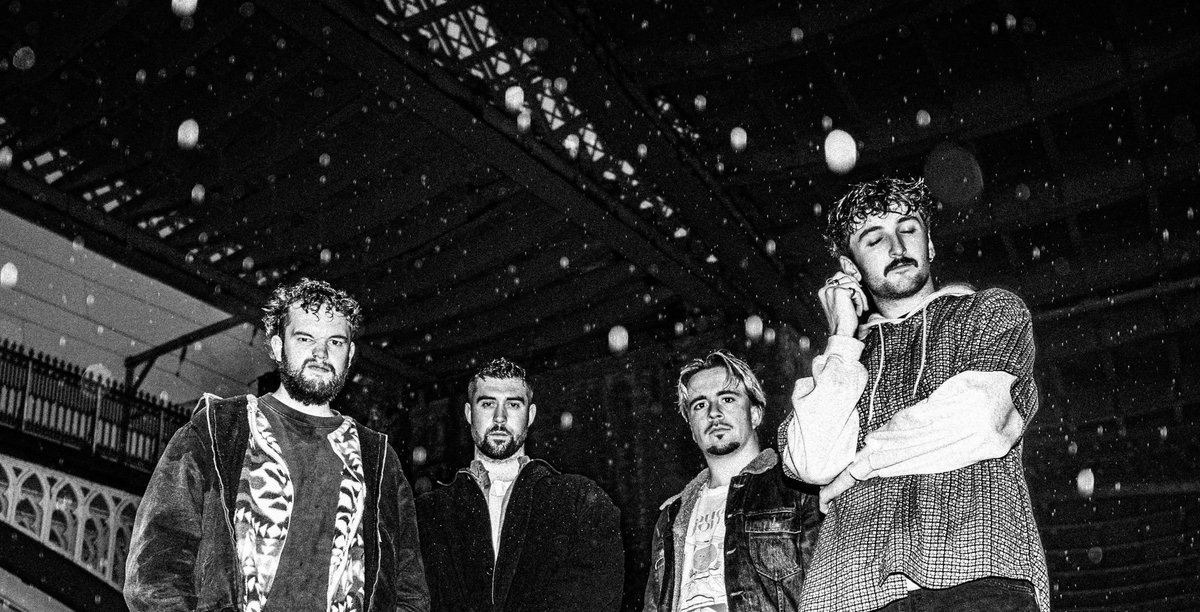 Manchester newcomers @Maruja_Band disrupt atmospheres with latest epic, ‘Thunder’. Read More: hardofhearingmusic.com/2022/11/09/man…