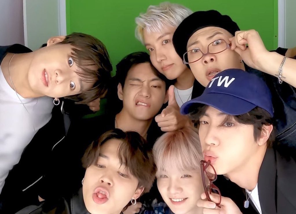 this is a very bts picture