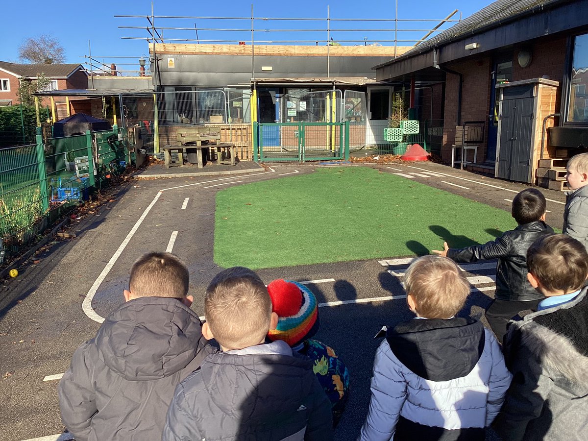 We went to say hello (from a distance!) to the builders mending our roof! We waved and he waved back! 👋
<a href="/whitchurchCEFed/">The Whitchurch Church of England Federation</a> <a href="/Office_WIA/">Office_WIA</a> @StBartsTrust