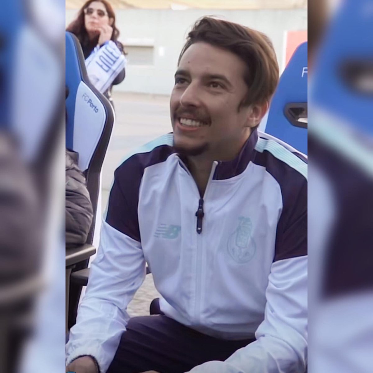 Terceiro ano a trabalhar com uma equipa de sucesso, os anos passam e o número de elementos aumenta, fruto dei trabalho incrível que é aplicado por toda a estrutura, este ano não irá fugir á regra é vamos fazer de tudo para dar alegria aos nosso adeptos. 💙🤍🐉   <a href="/SSouleSports/">SoccerSouleSports</a>