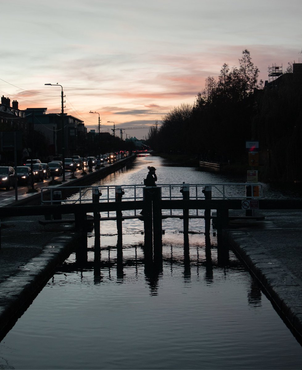Bobkells's tweet photo. Portobello Canal, Dublin 🇮🇪 

#dublin #portobello #portobellocanal #ireland #europe #travel #canal #sunset https://t.co/w0RwugBoFD