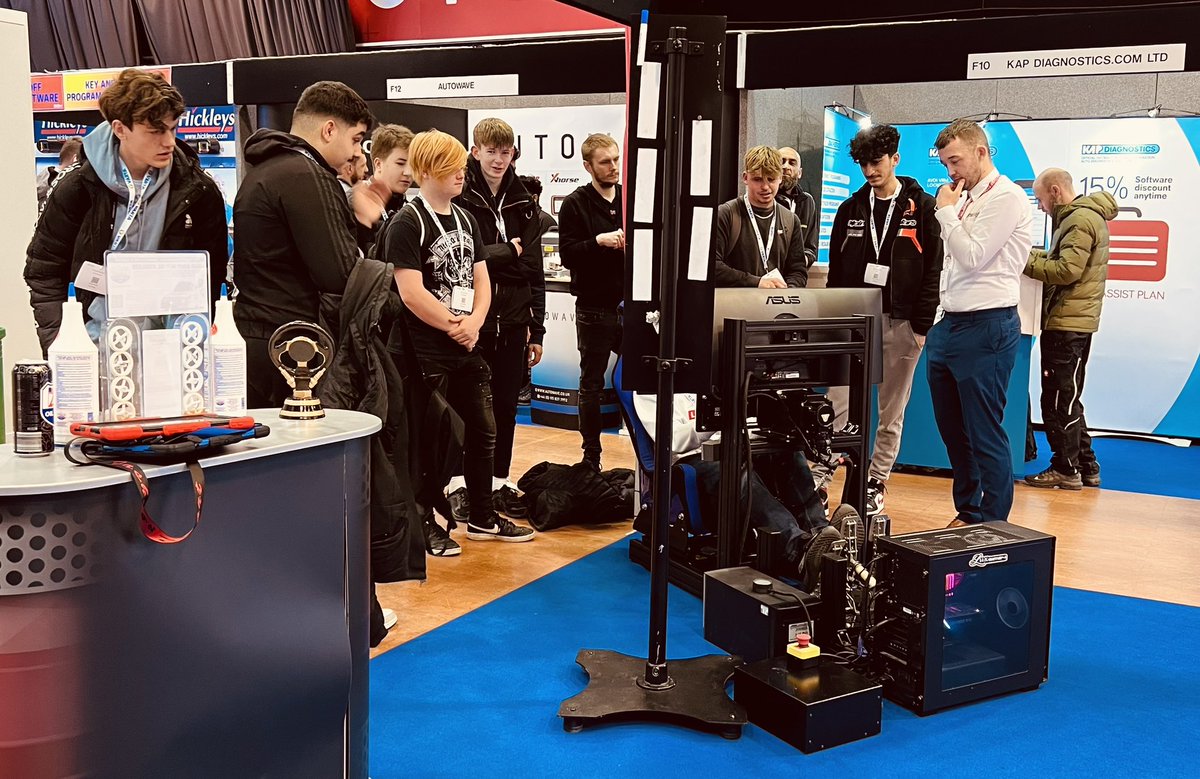 Luxsim24 is already bringing in the crowds to the Lucas Oil Products UK &amp; Europe stand at the Mechanex show at Sandown Race Course, come see us on stand D54 to try and win the Lucas Oil Products UK &amp; Europe trophy 

#tradeshow #motorsport #esports #esportsindustry #racesim