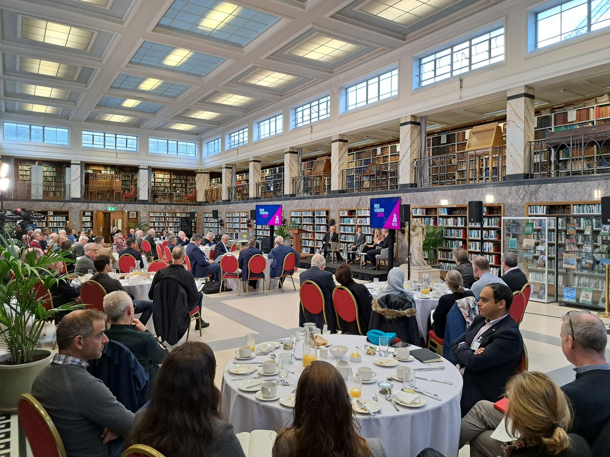 TheRDS's tweet photo. Powering the Green Economy - the RDS #Vision2030
This morning, our Series host, Sean OโRourke, was joined by Dr @vcummins24, from @SimplyBlueGroup, Dr Paul Deane, from @MaREIcentre in @UCC and @PNSaunders, from #ISIF
#RDSEnt https://t.co/XvXk2OpI3j