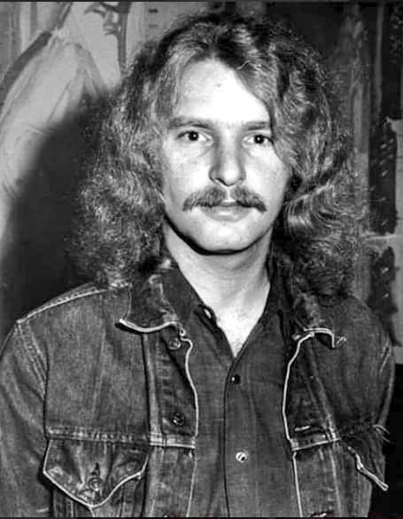 Happy heavenly birthday 
TOM FOGERTY!   November 9, 1941 
September 6, 1990
Creedence Clearwater Revival 