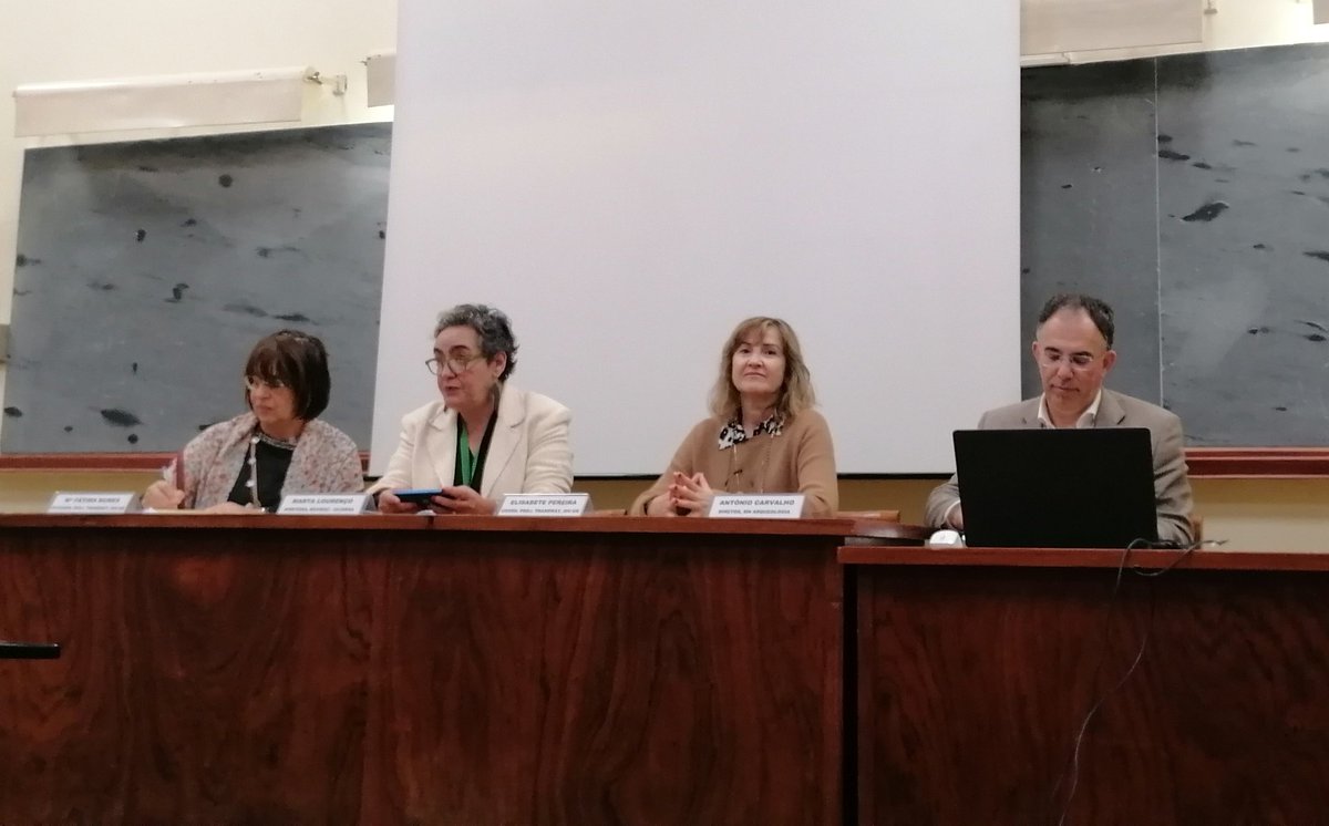 ihc_fcsh's tweet photo. Hoje estamos no @MUHNAC, que acolhe o segundo workshop do projecto #TRANSMAT, que cruza a história, arqueologia e colecções museológicas. https://t.co/FTC05K3U7D