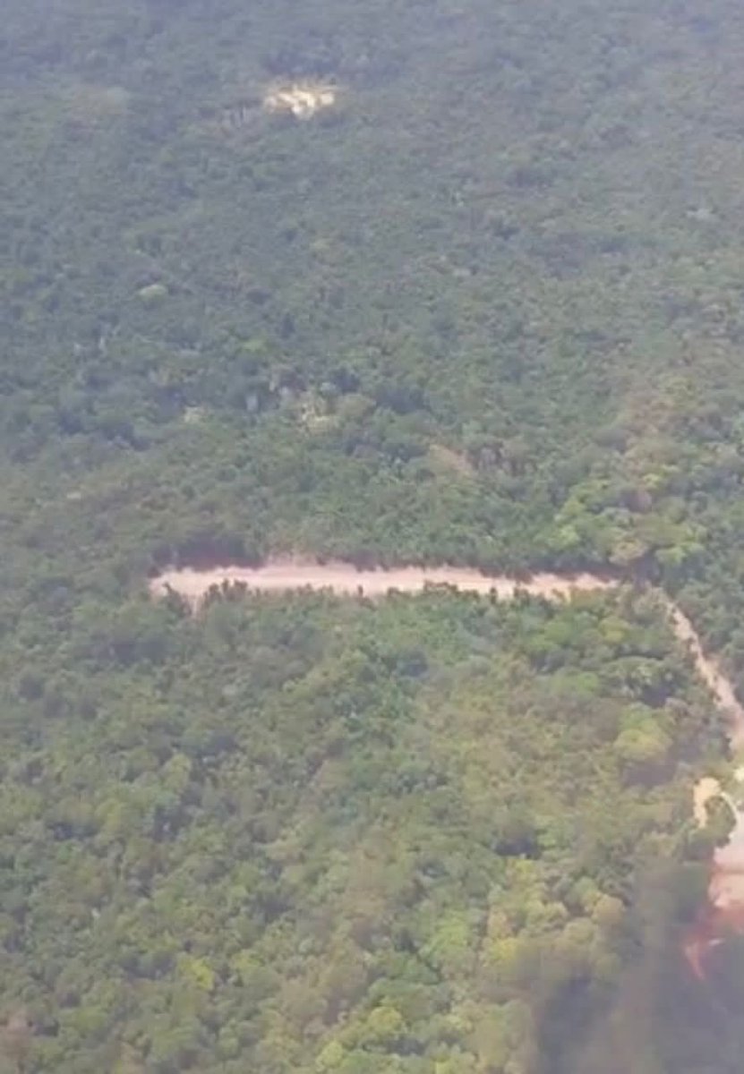dhernandezlarez's tweet photo. FANB desplegada en la espesura de los bosques y selvas de Bolívar y Amazonas, en intervenciones legales contra la minería ilegal, trata de personas y narcotráfico. Serán destruidas todas las estructuras al margen de la ley, que atentan contra la seguridad y defensa de la nación ! https://t.co/X36SIs2NsA