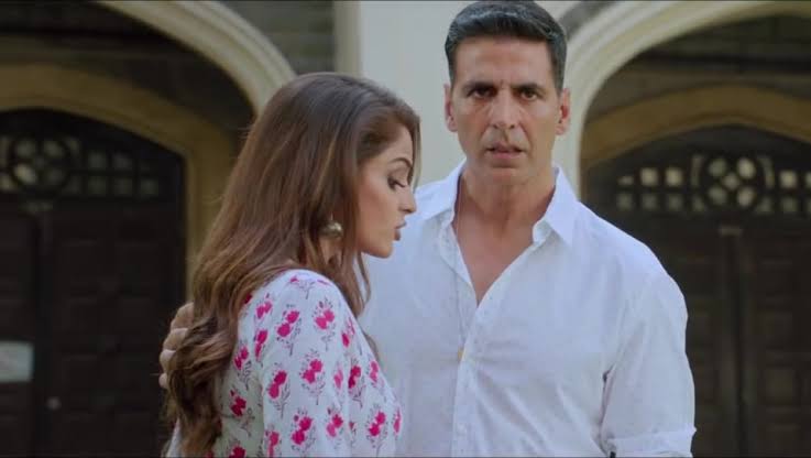 Deepshikha_Akki's tweet photo. Celebrating 3 Melodious Years Of @akshaykumar &amp; @NupurSanon starrer heart touching chartbuster song #Filhall sung by @BPraak
The music video has reached more than 1.1 Billion views &amp; 8.8 Likes on @YouTube till now🔥
#3YearsOfFilhall 🎶♥️ #फ़िलहाल 

@AmmyVirk @arvindrkhaira https://t.co/KSr7KVtbhi