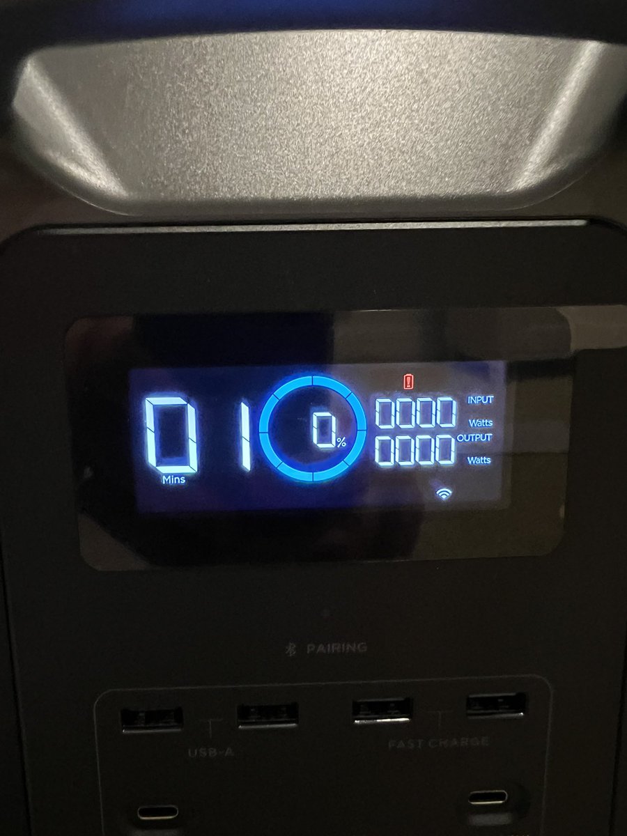 vigilantes's tweet photo. Hey @EcoFlowTech ,  
I have a relatively new Delta 2 which I purchased last October 3, 2022 from Ecoflow direct Ebay store and is not charging at all. Looking at the display the red battery failure indicator is lit and showing any indication that the unit is charging at all. https://t.co/plFJbuJRgN