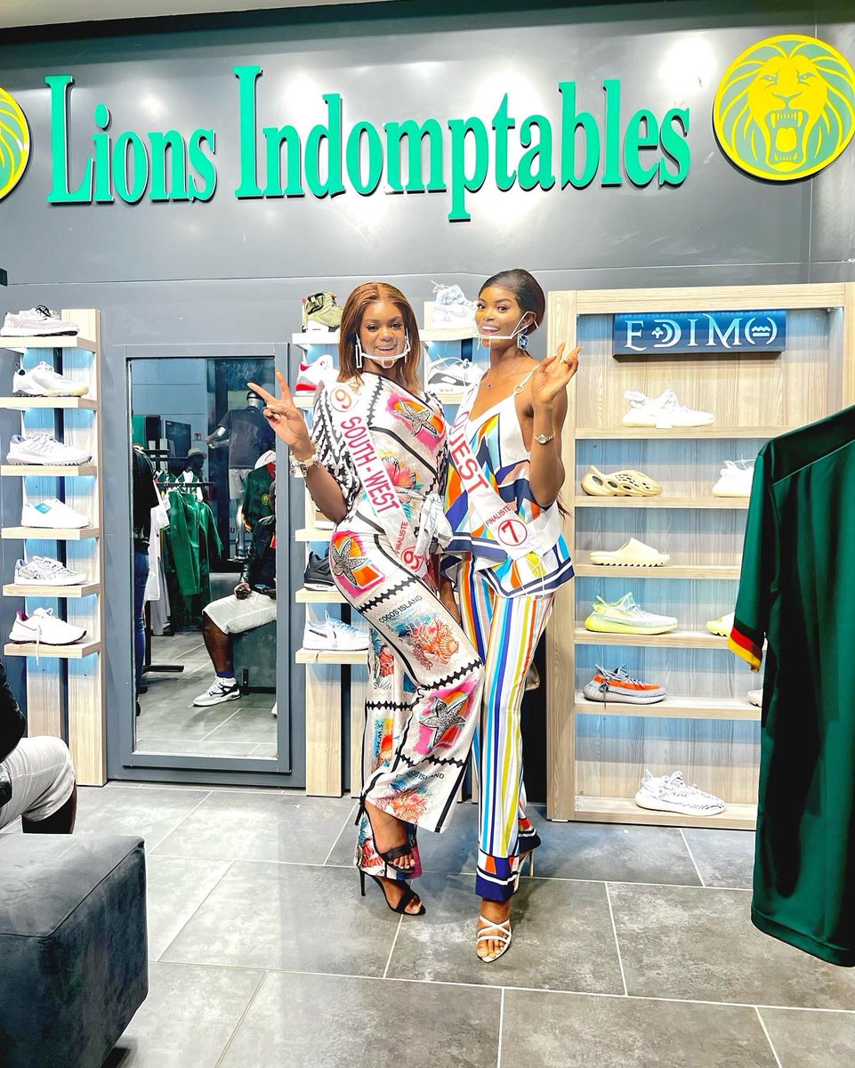 reizazollo's tweet photo. En route vers la «#CoupeduMonde
En route vers #misscameroun 

https://t.co/YT1sKhaK7D

#Quatar2022 #Cameroun #setoo #FIFAWorldCup https://t.co/7tJpMHldUm