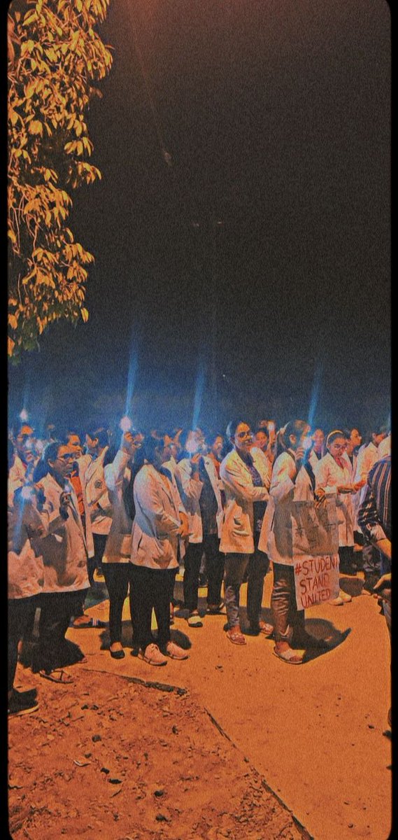 PRATHAM97418741's tweet photo. #shameonharyanagovt #SaveTheMerit #Bond_Free_Bharat @NMC_IND @MoHFW_INDIA @dpradhanbjp @India_NHRC @narendramodi @Swamy39 @INCIndia @AamAadmiParty @PMOIndia
ONE NATION
ONE NEET
ONE BOND https://t.co/UyRbE9Gsic