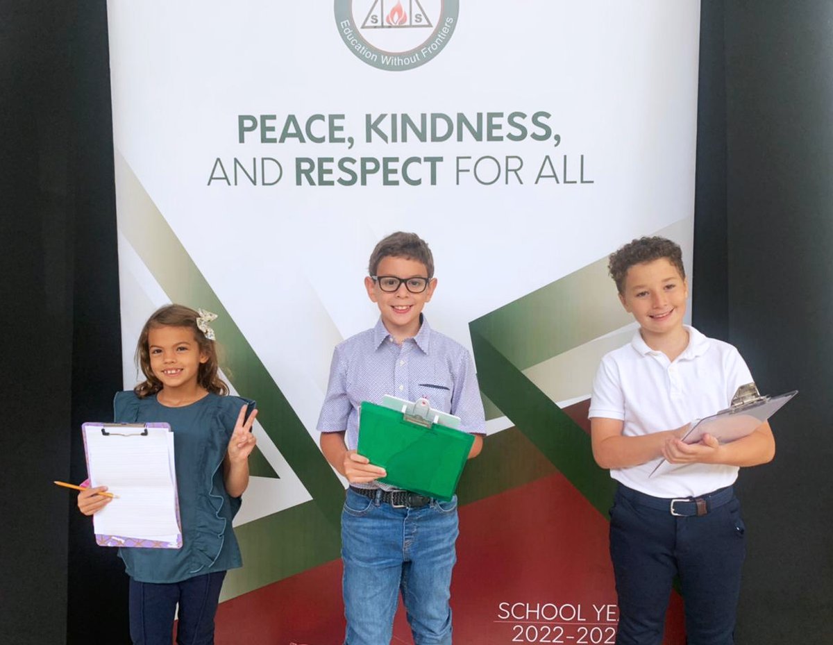 A delegation of SMS students was invited to participate in the meeting “Niños y niñas dominicanos contra el cambio climático” at <a href="/ambienterd/">Ministerio de Medio Ambiente RD</a> to share their impressions on the impact of global warming. 🍃♻️

#SMSNews #EcoSchool #SMSCares #Swipe