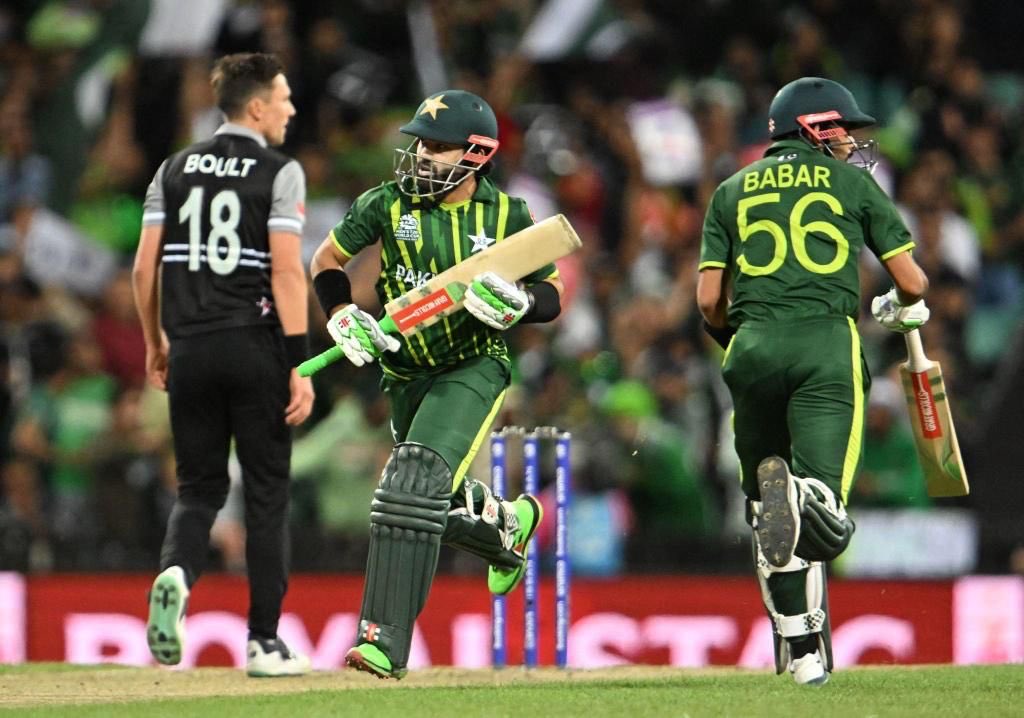 Another upset in this world cup.. well played Pakistan. Better luck next time New Zealand. #PakvsNZ