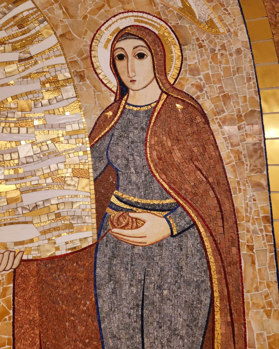 JamesMartinSJ's tweet photo. Jesuit Community Chapel. Jesuit Curia, Rome. Mosaic of the Annunciation by Marko Rupnik, SJ. #placestopray https://t.co/GPuKCd2n5W