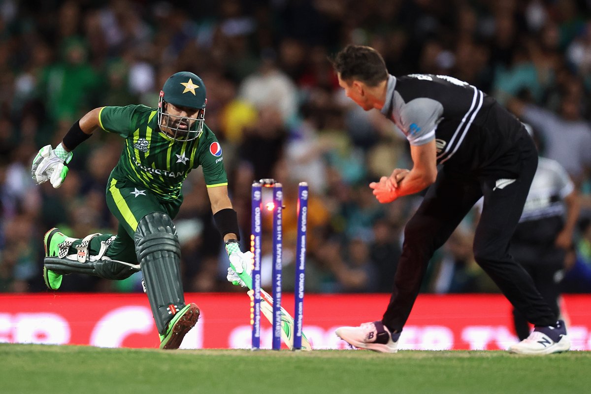 There have been a few questions about the dismissal of Mohammad Rizwan in today's Men's T20 World Cup semi-final. 

New Zealand, having taken the catch, feared that the third umpire might call No ball, so tried to enact a Run out. (1/5)

#MCCLaws | #T20WorldCup