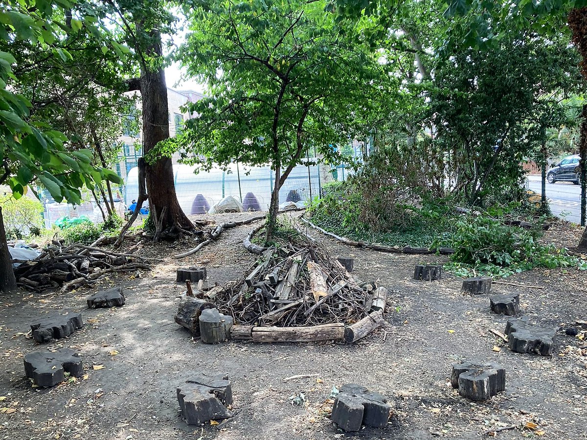FatNatChat's tweet photo. Over the last few months we have been creating a mini #forest in the grounds of inner city school @Christchurchsw9 and the kids are loving it! #SW9partnership #Outdoors #outdoorlearning #nature #SocEnt #sustainablecity @Headteacherchat https://t.co/uhNaAAhjgN