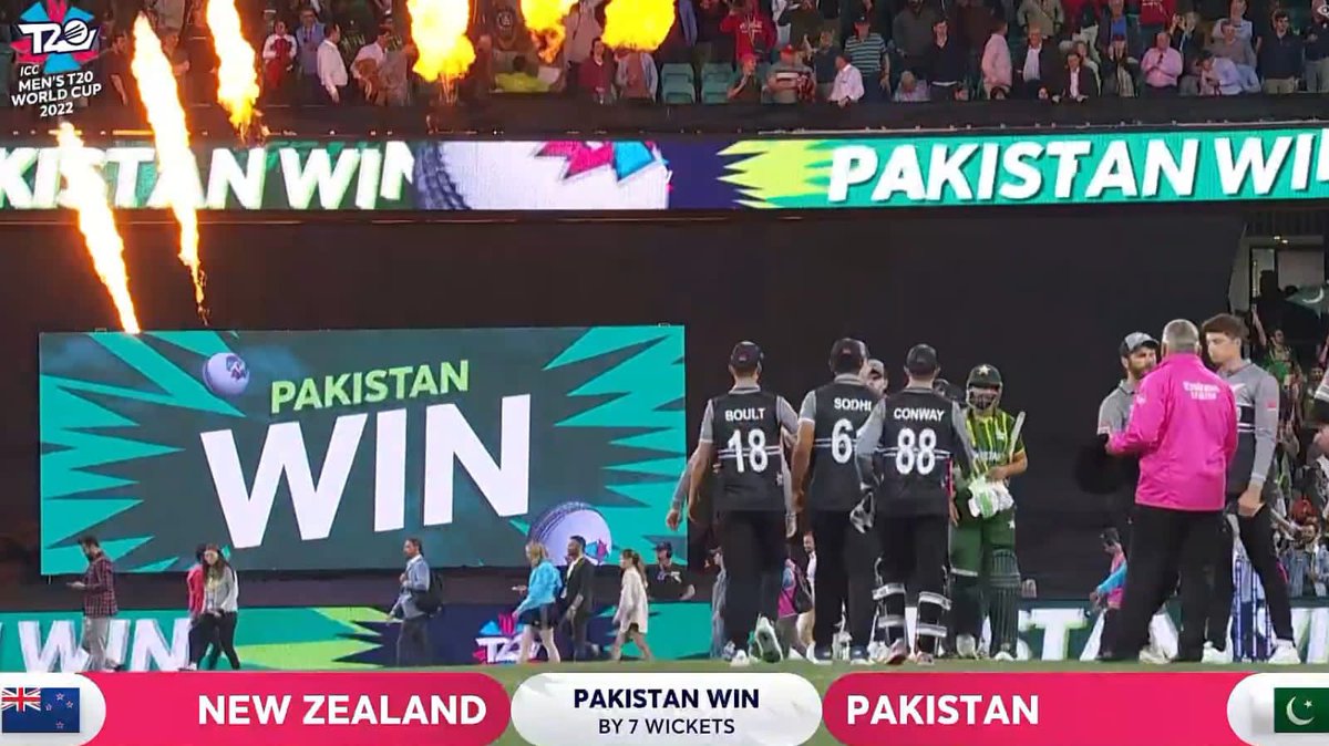 MuhammadOmar99's tweet photo. We are into the final after 13 long years.🎊
Pakistan cricket and it's best 🇵🇰🥰 https://t.co/XYXLM87rc5