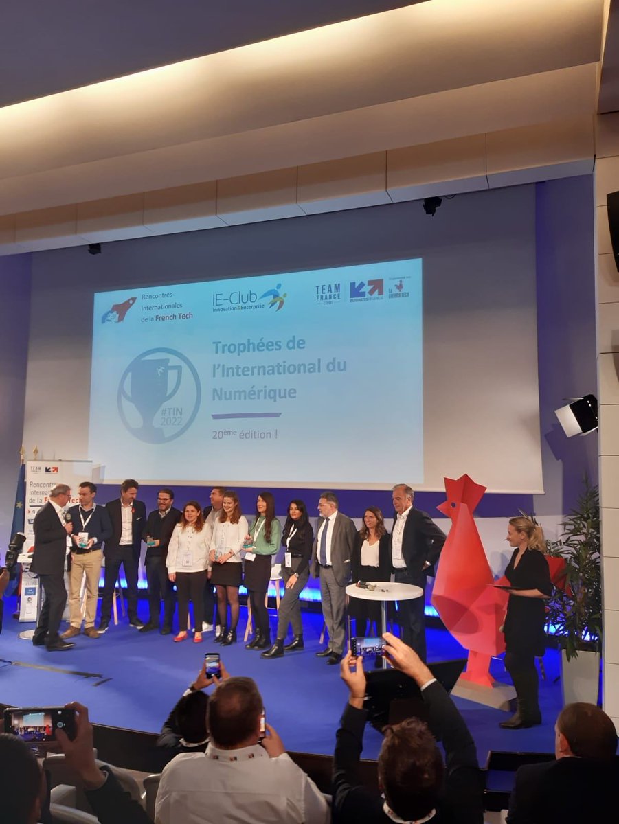 INPIFrance's tweet image. 🎉 Nous lui offrons une présence sur notre stand INPI à @VivaTech 2023 et le guide du management de la PI, ouvrage de référence sur les bonnes pratiques #propriétéintellectuelle 
👉 Si vous souhaitez le lire, RDV ici: inpi.fr/fr/le-manageme… #FrenchTechRI #TechItAboard