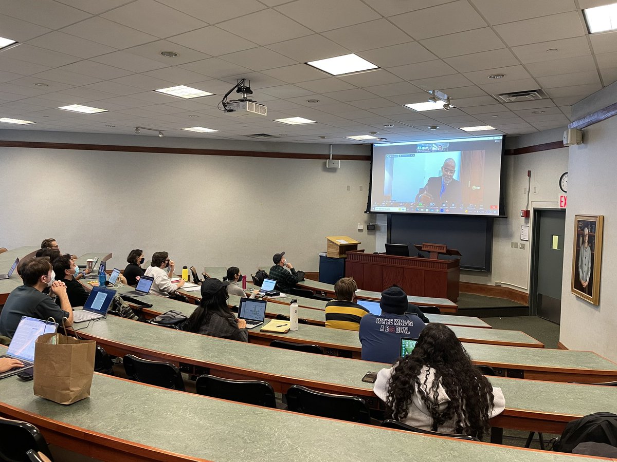 alexisblane's tweet image. Yesterday was a great day to have Chief Judge Gregory of the #FourthCircuit talk to our @brooklynlaw students about the power— and limitations— of courts to protect rights, including the right to vote. 

@lipak23