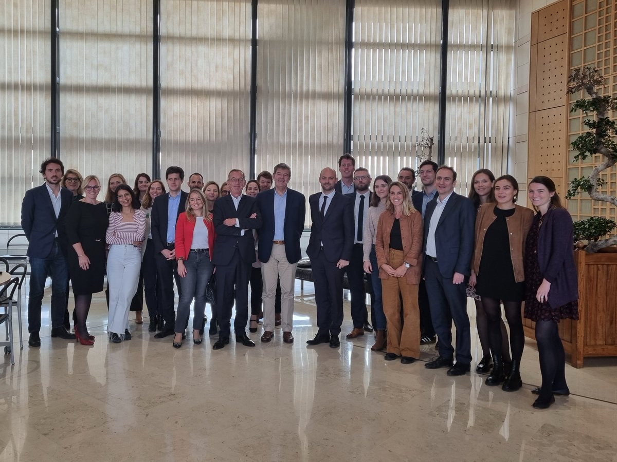 David avec Goliath tweet media