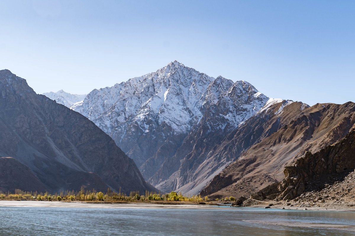 akdn's tweet photo. 🇪🇬 AKDN is at #COP27 
🏔 We're here to bring urgent attention to the plight of #mountaincommunities who are already on the front line of #climatechange and share practical advice on how communities can become more resilient to natural and man-made #disasters. #Resilience @COP27P https://t.co/uSBh9yK0S0