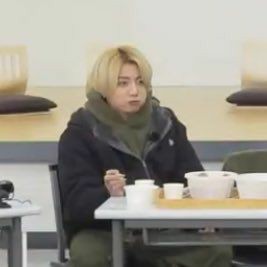 randomkookmin's tweet photo. How can you be salty about jikook interacting with eo and have jungkook's birthday wish for jimin in your pfp https://t.co/Tyr9s4klny