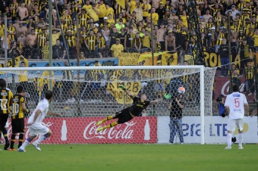 NandoMercader's tweet photo. 8 años y sigue son llegar....#ElClasicoDeLosDescuentos https://t.co/8WVAZCbf5x
