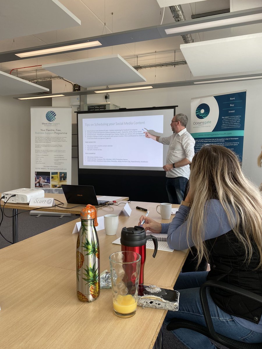 Great start to the day at <a href="/Oceansgate_/">Oceansgate_</a>  for the ‘meet the expert Winter Marketing’ workshop with <a href="/ScottGrenney/">Scott Grenney</a> of <a href="/eddystonemedia/">Eddystone Media</a> , fantastic opportunity to absorb knowledge and ideas amongst a diverse collection of #plymouth businesses 🙌