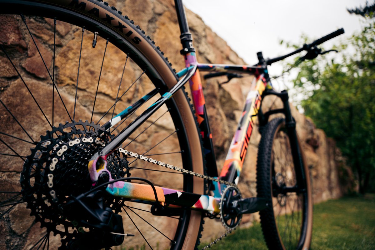 Bike Hub (@bikehubber) on Twitter photo <a href="/OliverMunnik/">Oliver Munnik</a> (aka "Pinner") & Charl Neethling raced <a href="/w2wmtb/">w2wmtb</a> for <a href="/ciovitacycling/">CIOVITA</a> x Sealand aboard custom painted 2023 <a href="/signalbikes/">Signal Bikes</a> PROs. The designs were conceptualised and hand sprayed by celebrated Jo'burg graffiti artist 'Bias'. Take a closer look 👇
forum.bikehub.co.za/articles/tech/… <a href="/OliverMunnik/">Oliver Munnik</a> (aka "Pinner") & Charl Neethling raced <a href="/w2wmtb/">w2wmtb</a> for <a href="/ciovitacycling/">CIOVITA</a> x Sealand aboard custom painted 2023 <a href="/signalbikes/">Signal Bikes</a> PROs. The designs were conceptualised and hand sprayed by celebrated Jo'burg graffiti artist 'Bias'. Take a closer look 👇
forum.bikehub.co.za/articles/tech/…