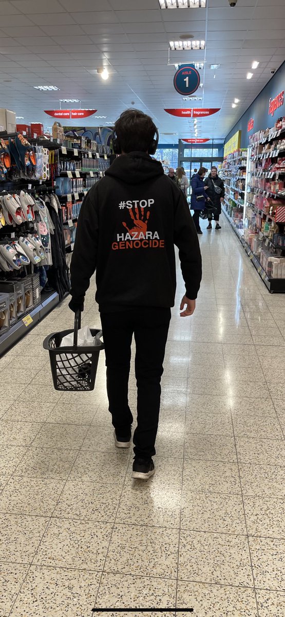 EISxDTZkhZ412uo's tweet photo. امروز 
#StopHazaraGenocide https://t.co/2m7QenXNDx