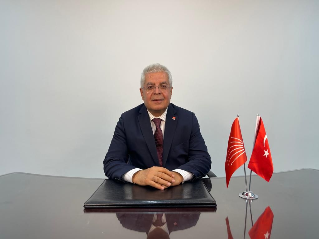 FlaneurHaber's tweet photo. CHP Gaziantep İl Başkanı Mehmet Neşet Uçar’ın 10 Kasım mesajı: Özlemle anıyoruz!▶https://t.co/6fIIqGrcTr #10Kasim1938 #10Kasim1938 #10Kasim #AtatuerkueCokSeviyorum @herkesicinCHP @chpgaziantepil @NesetUcarCHP https://t.co/2mdmGjVA0N