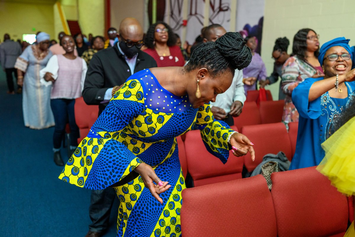 JesusHouseBalt's tweet photo. Everyday is a good day to give thanks. #ThanksgivingSunday at JHB ✨

#SundaysAtJHB #JHBSundays #JesusHouseBaltimore #JHB #ChurchInBaltimore #ChurchesInBaltimore #BaltimoreChurches #BaltimoreChurch #Thanksgiving #thanksgivingsunday https://t.co/AA2dacYpA6
