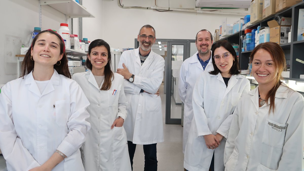 SeedingLabs's tweet image. “We can exchange knowledge, but we need good science,” @baethgen said. We agree! 
Check out one of our #InstrumentalAccess awardees at @FcienUdelar @Udelaruy Dr Gustavo Salinas, who's working to eliminate soil-transmitted helminths  seedinglabs.org/2022/03/urugua…
