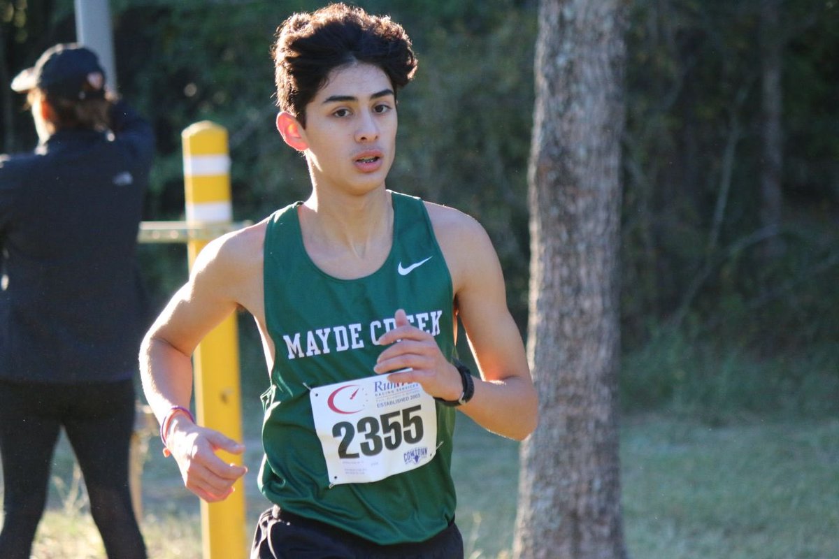 Siemers_XC_TF's tweet photo. And congratulations to our super senior @Anthonyperez365 who was named 1st Team All-District cross country in 19-6A. 
Anthony has a PR of 15:59.79. Congrats Anthony! 
#TheCreekIsRising https://t.co/gXiiCZ3pOi
