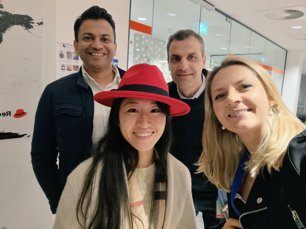 _mmarija's tweet image. Bringing all regions together for an even close #rhel collab next year 🌏
#weareredhat