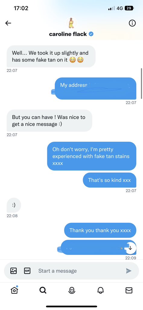 lisaspeaks's tweet image. Today would’ve been Caroline Flack’s birthday and is now the 3rd #SocialMediaKindnessDay. In 2016 she sent me the dress I’d been pining after for months, that sold out after she wore it to the Love Island final “It’s nice to get a nice message”. #bemorecaroline