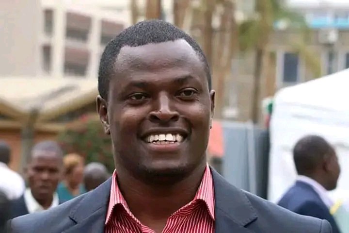 BrianMPeter's tweet photo. Give Quick 300 retweets and comments. The 6th president.

Show me some Love Kenyans❤️ https://t.co/LnVTccC36i