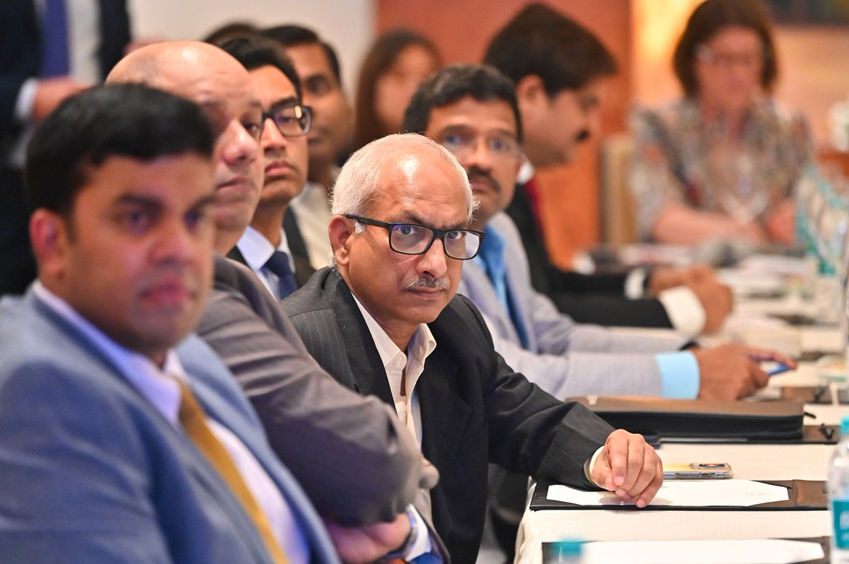 invest_wm's tweet photo. On Monday in Hyderabad, the West Midlands Data-Driven Healthcare delegation met with Indian business leaders to discuss our region's thriving data-driven healthcare sector &amp; proposition, looking at synergies and opportunities for collaboration. 

For more: https://t.co/uCotXRzKeS https://t.co/gcw8BN5rgn