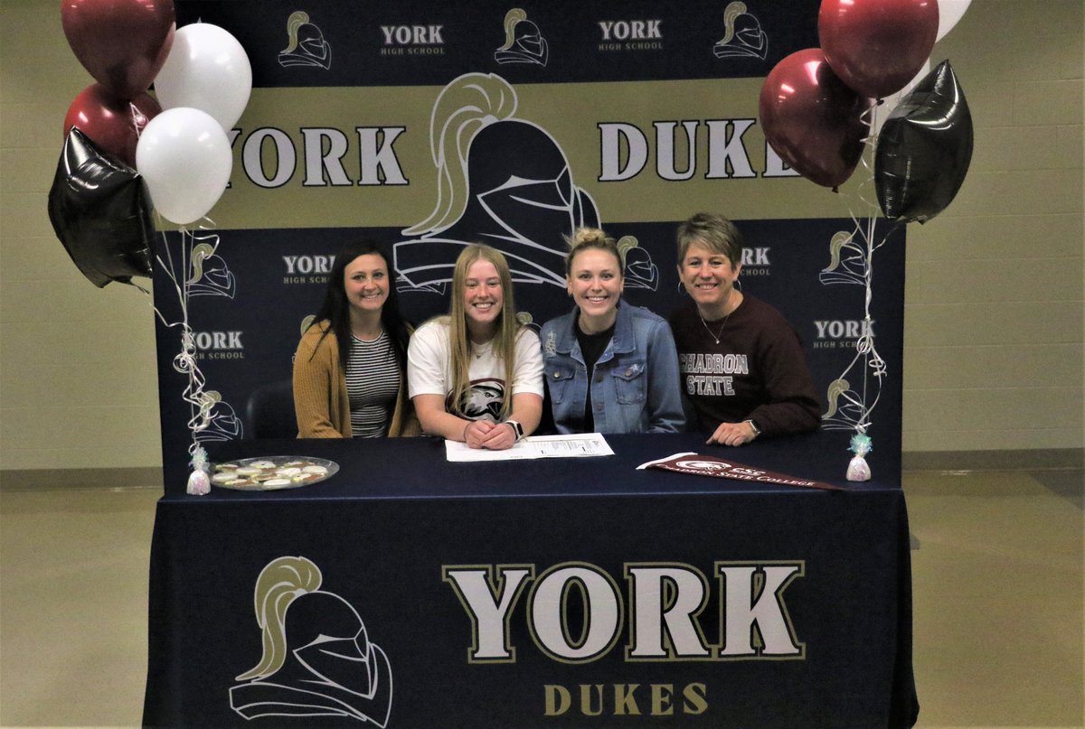 YNT_Christian's tweet photo. On Wednesday morning, York senior libero Josie Loosvelt signed on the dotted line to continue her volleyball career at the next level for the Chadron State College Eagles. #yorkdukes #nebpreps https://t.co/FSDRvIODhy