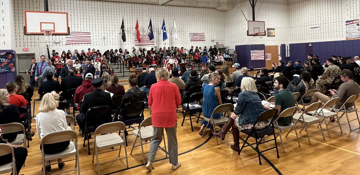 Thank you to all of the servicemen and women and Veterans who came to our Veterans Day celebration today.  We honor you today and always. 🇺🇸 ⁦<a href="/HamptonBaysES/">Hampton Bays ES</a>⁩ #weareHB