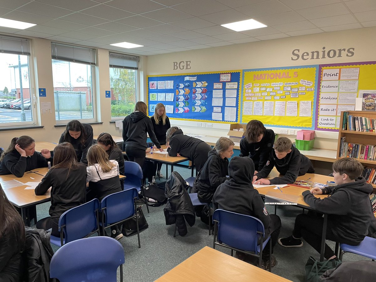 MissRussellEng's tweet image. 2B3 loved a bit of competition in their RUAE relay today! Showing off their understanding of the different question types and how to structure their answers.. super proud of them all 🤩👏!